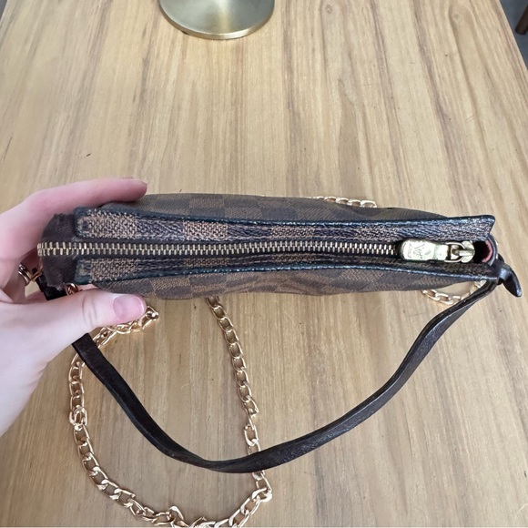 ✅AUTHENTIC✅LOUIS VUITTON TRUTH EBENE POUCH - Picture 8 of 14